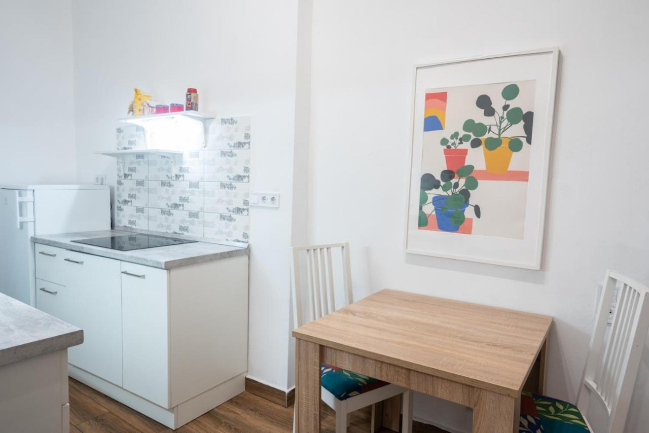 Cozy & Quiet Apartment Near Kiraly Street Free Parking, Ac, Perfect For 4 Guests! 부다페스트 외부 사진